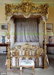 Kamar Tidur Impian Istana Emas Terbaru